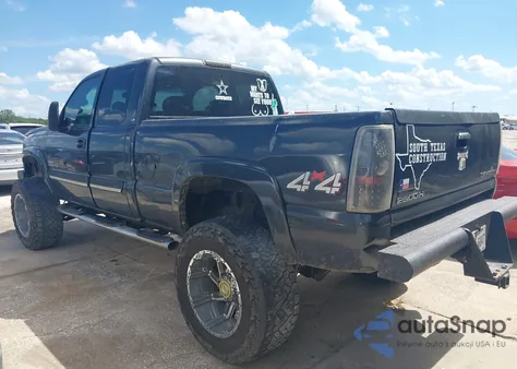 2003 Chevrolet Silverado 2500Hd Ls z USA, uszkodzony, nr VIN 1GCHK29173E374360